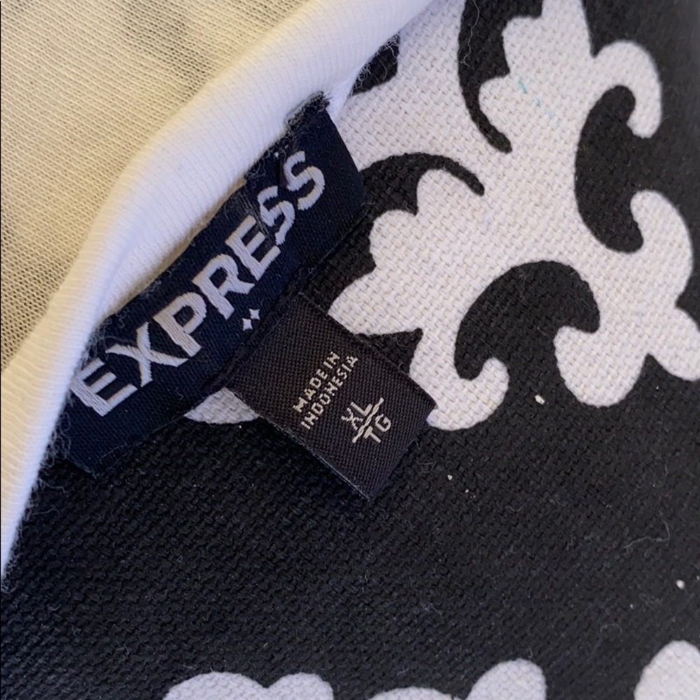 🎀 Express XL Top 🎀 - Picture 3 of 6